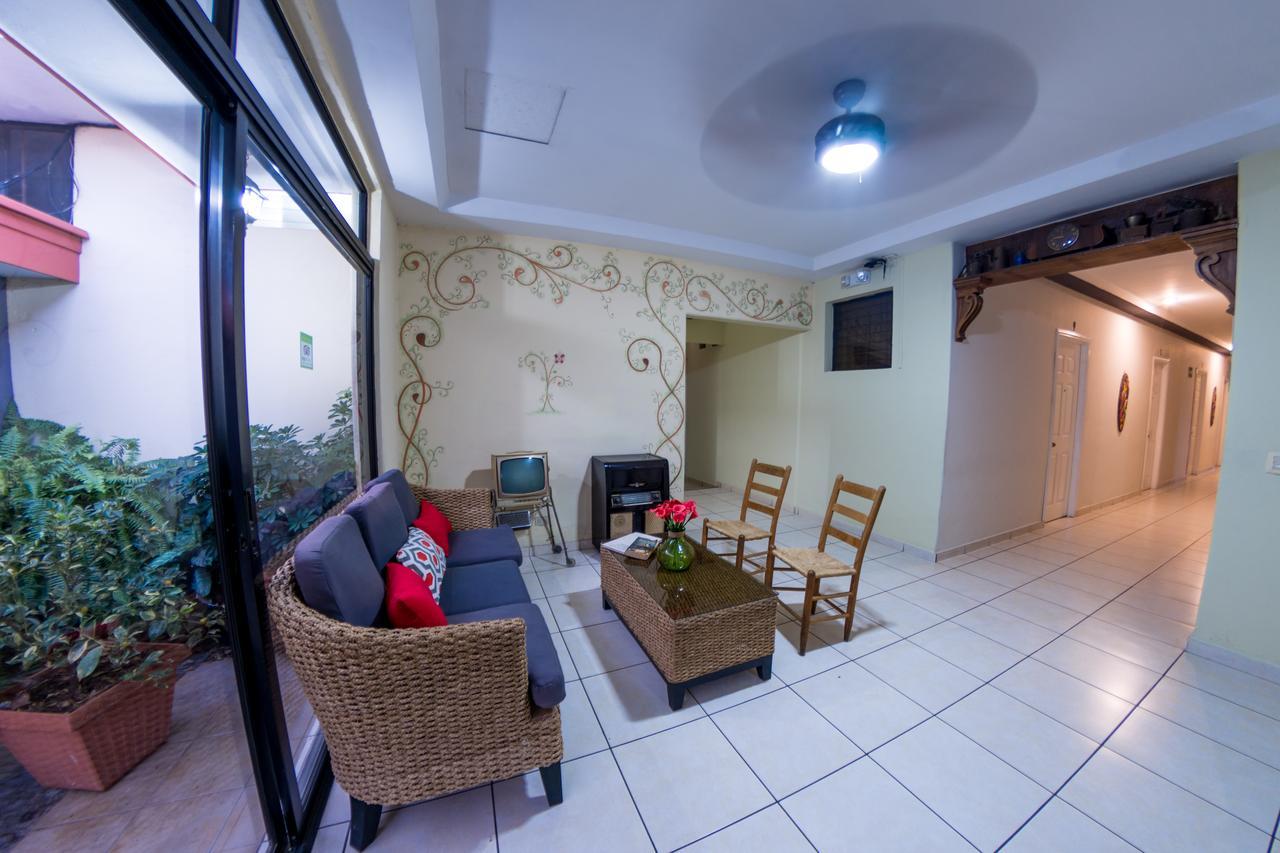 Hotel Meson De Maria Antiguo Cuscatlan Ngoại thất bức ảnh