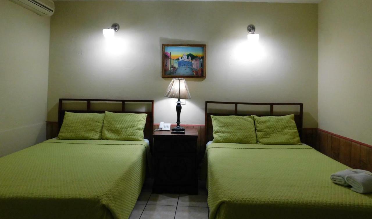 Hotel Meson De Maria Antiguo Cuscatlan Ngoại thất bức ảnh